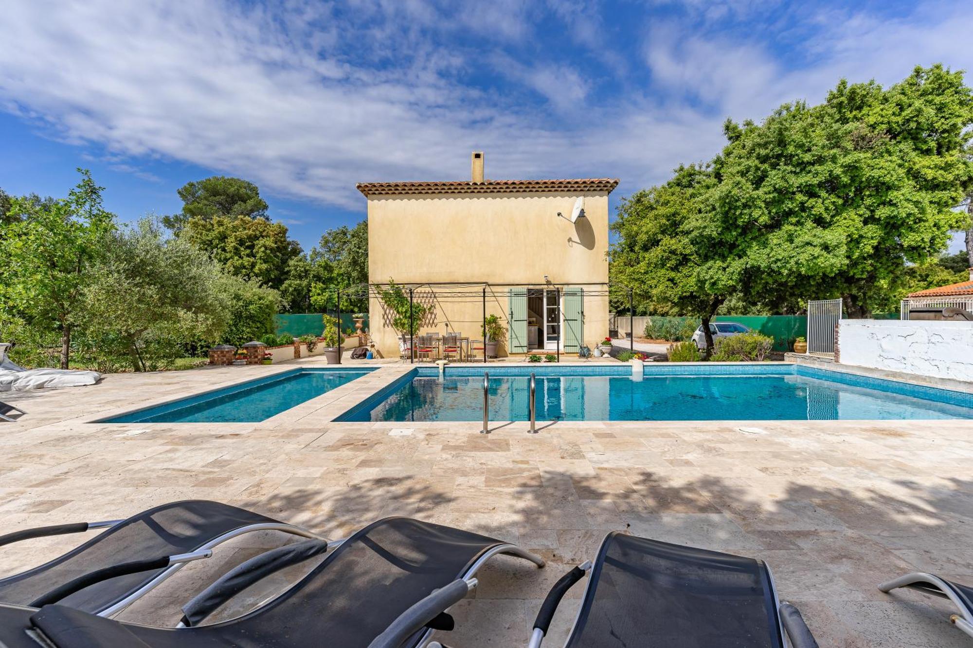 Le Manoir De Flassans Luaran gambar